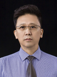 李泉-海南三亚知名资深职务犯罪（贪污受贿职务侵占等）刑事案件辩护（刑辩）专业律师李泉照片展示
